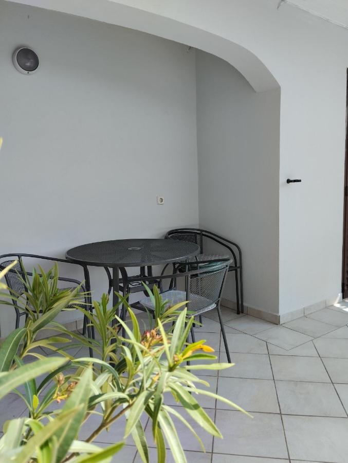 Ruza I Natalija Apartment Karlobag Bagian luar foto