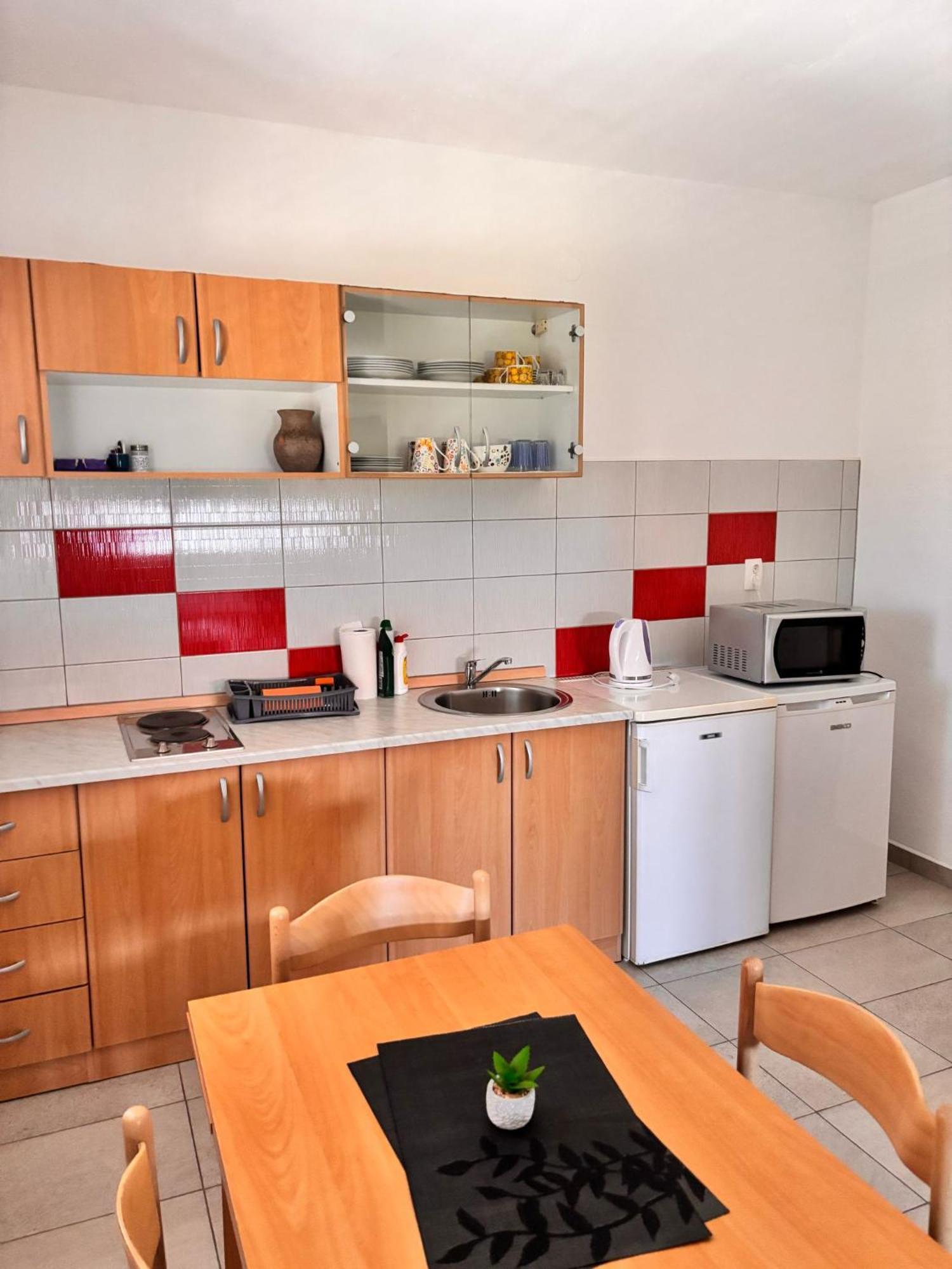 Ruza I Natalija Apartment Karlobag Ruang foto